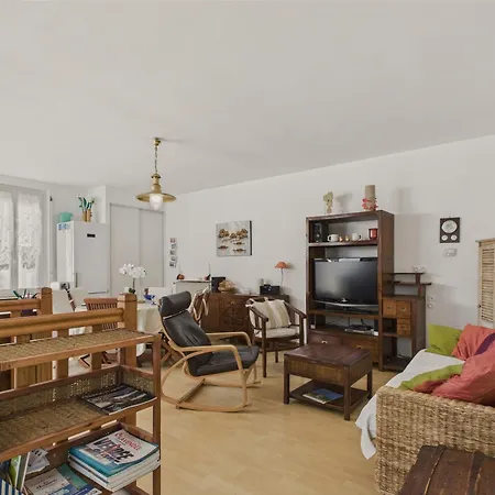 200 M De La - Plein Centre - Cour Interieure