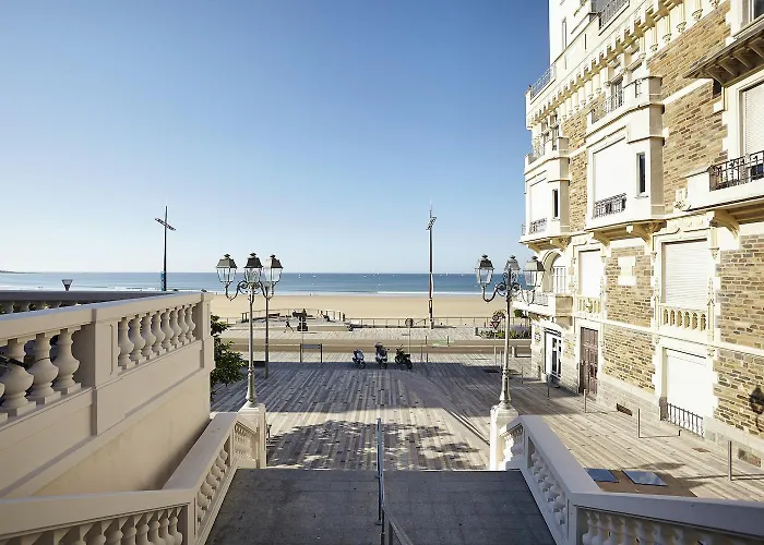 200 M De La - Plein Centre - Cour Interieure * Les Sables-dʼOlonne