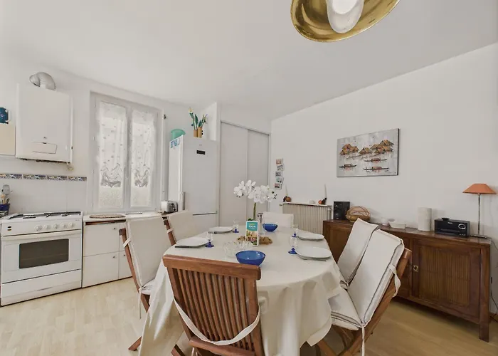 בית נופש 200 M De La - Plein Centre - Cour Interieure