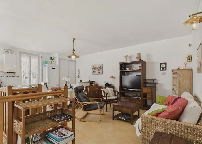 200 M De La - Plein Centre - Cour Interieure