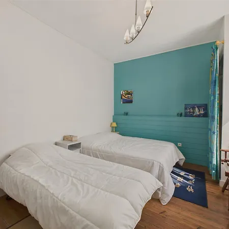 200 M De La - Plein Centre - Cour Interieure 莱萨布勒-多洛讷